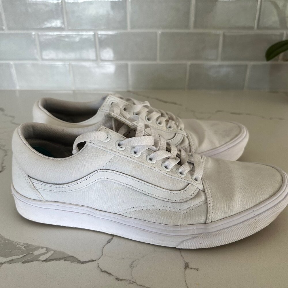 Vans ComfyKush Old School White Size 10